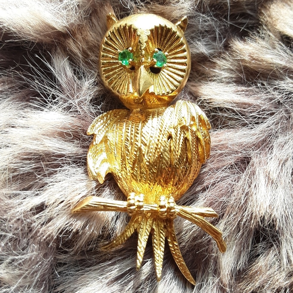 18K Vintage 50s Owl Brooch Genuine Gold + Emerald
